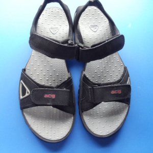 Nike ACG ALL TRAC Sz 9 Hiking Sandals Hook and Loop Closure